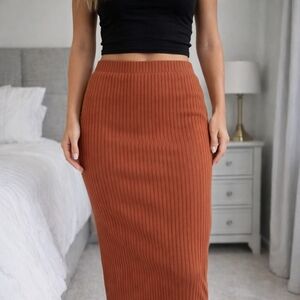 Nwt Medium Full Circle Trends